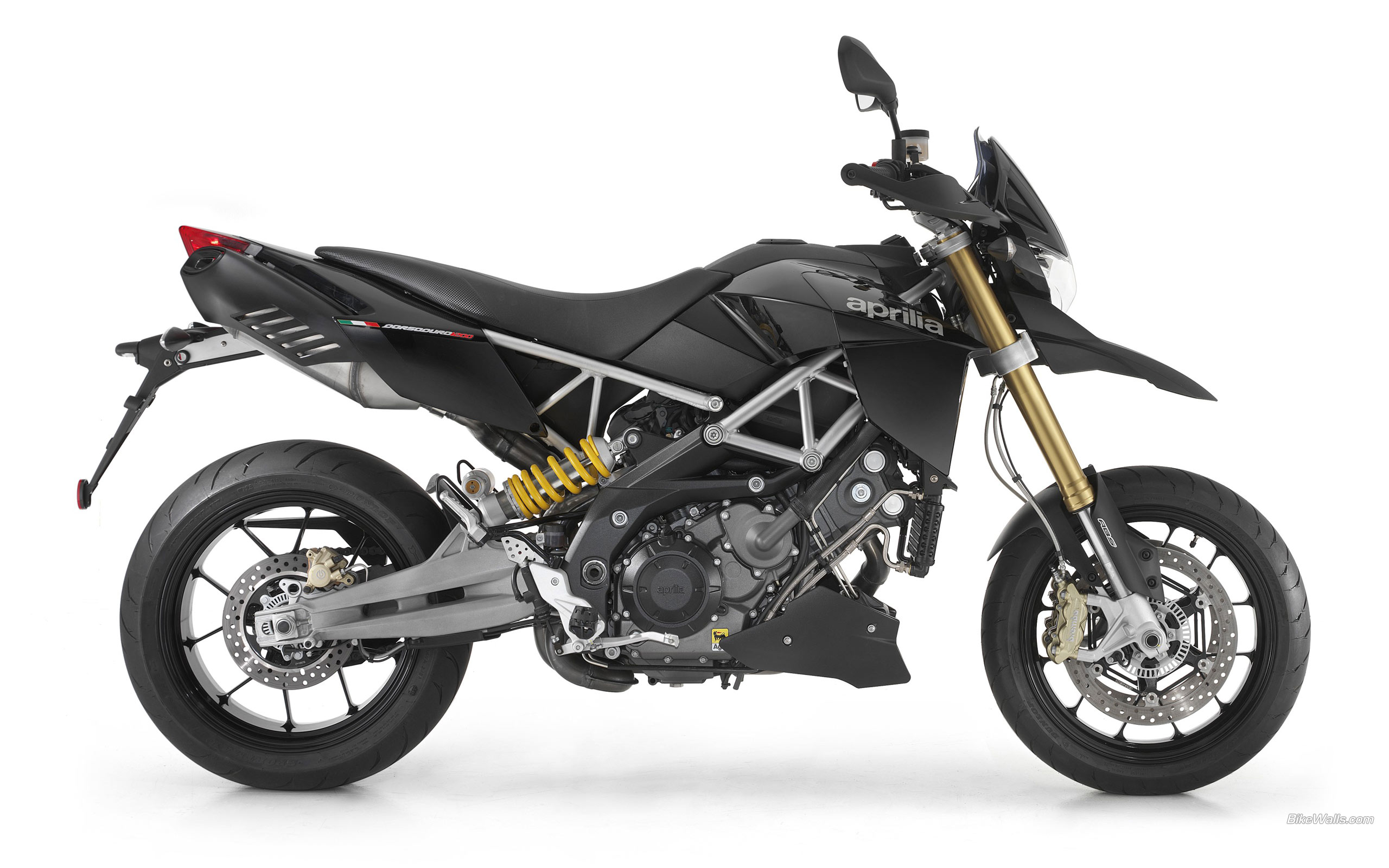 Aprilia_Dorsoduro_1200ABS_2011_04_2560x1600.jpg