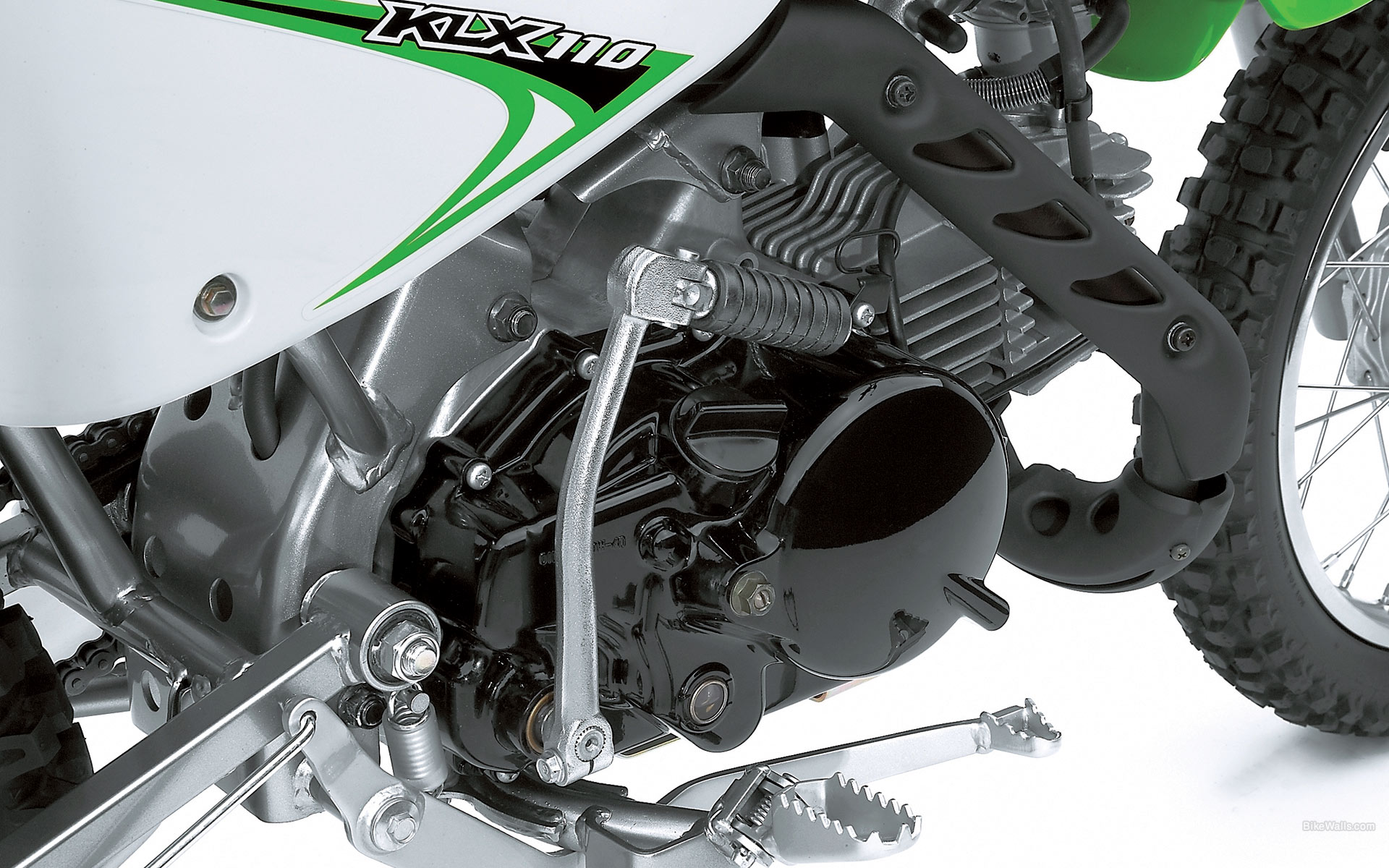 Kawasaki_KLX110_2008_05.jpg