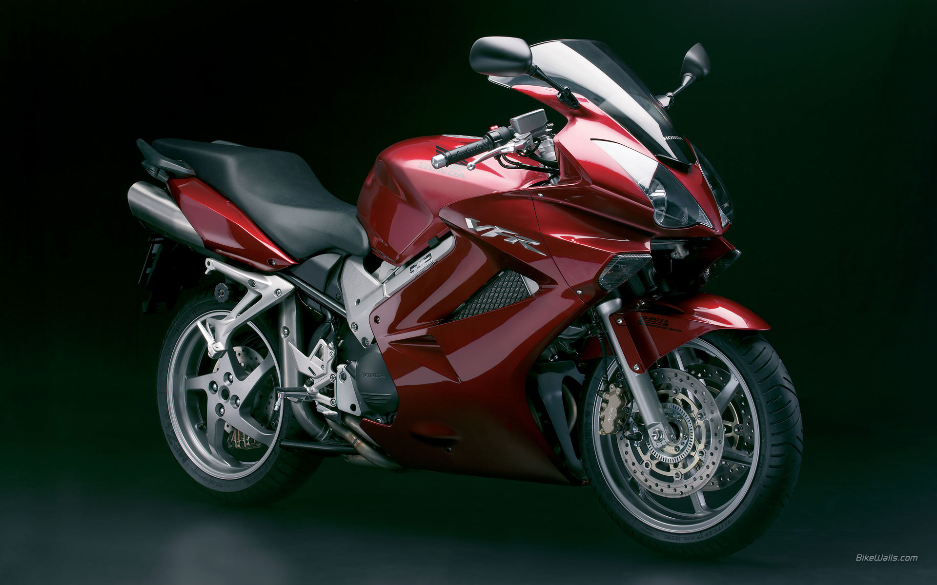 Honda_VFR_2006_17.jpg