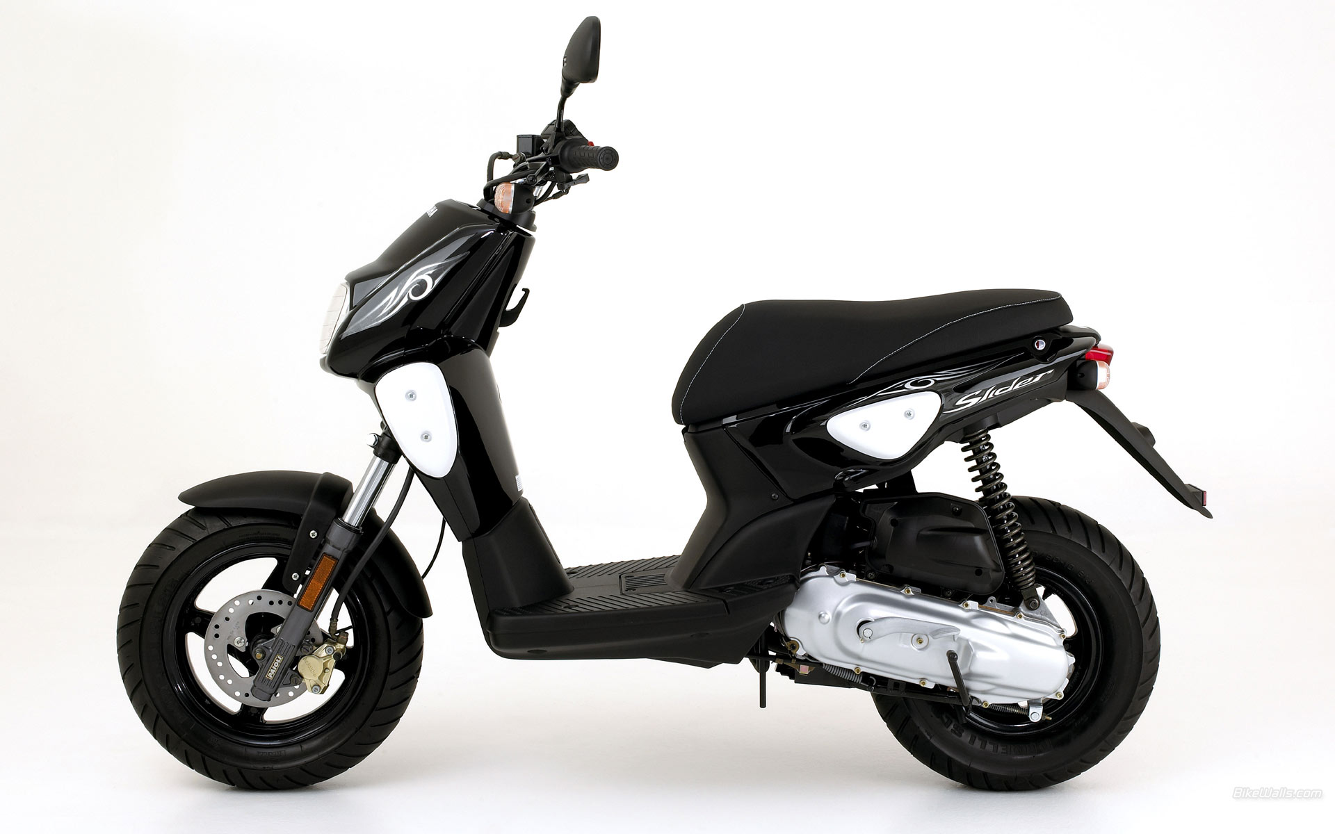 Yamaha_Slider_2007_07.jpg