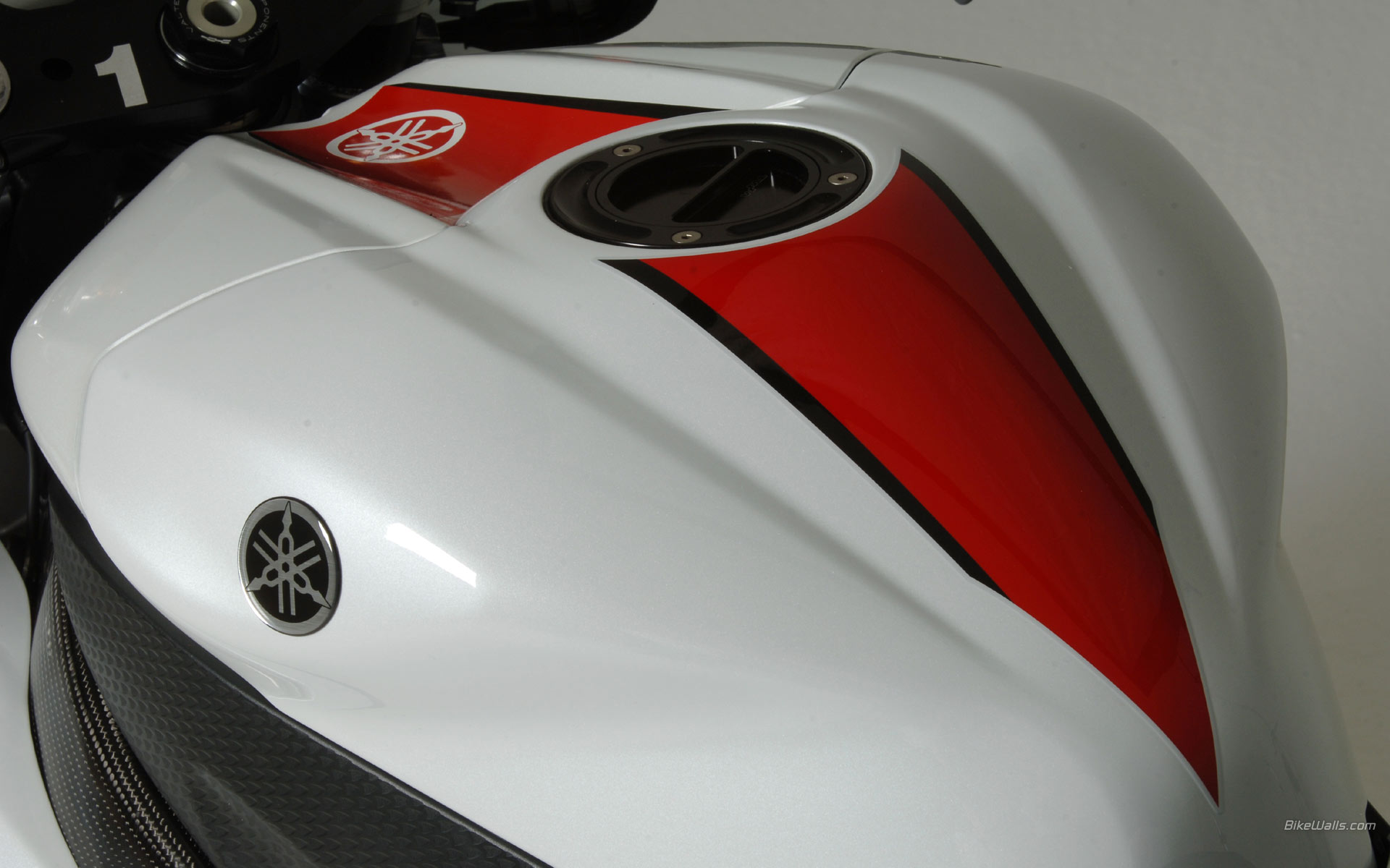 Yamaha__YZF-R6_2007__24.jpg