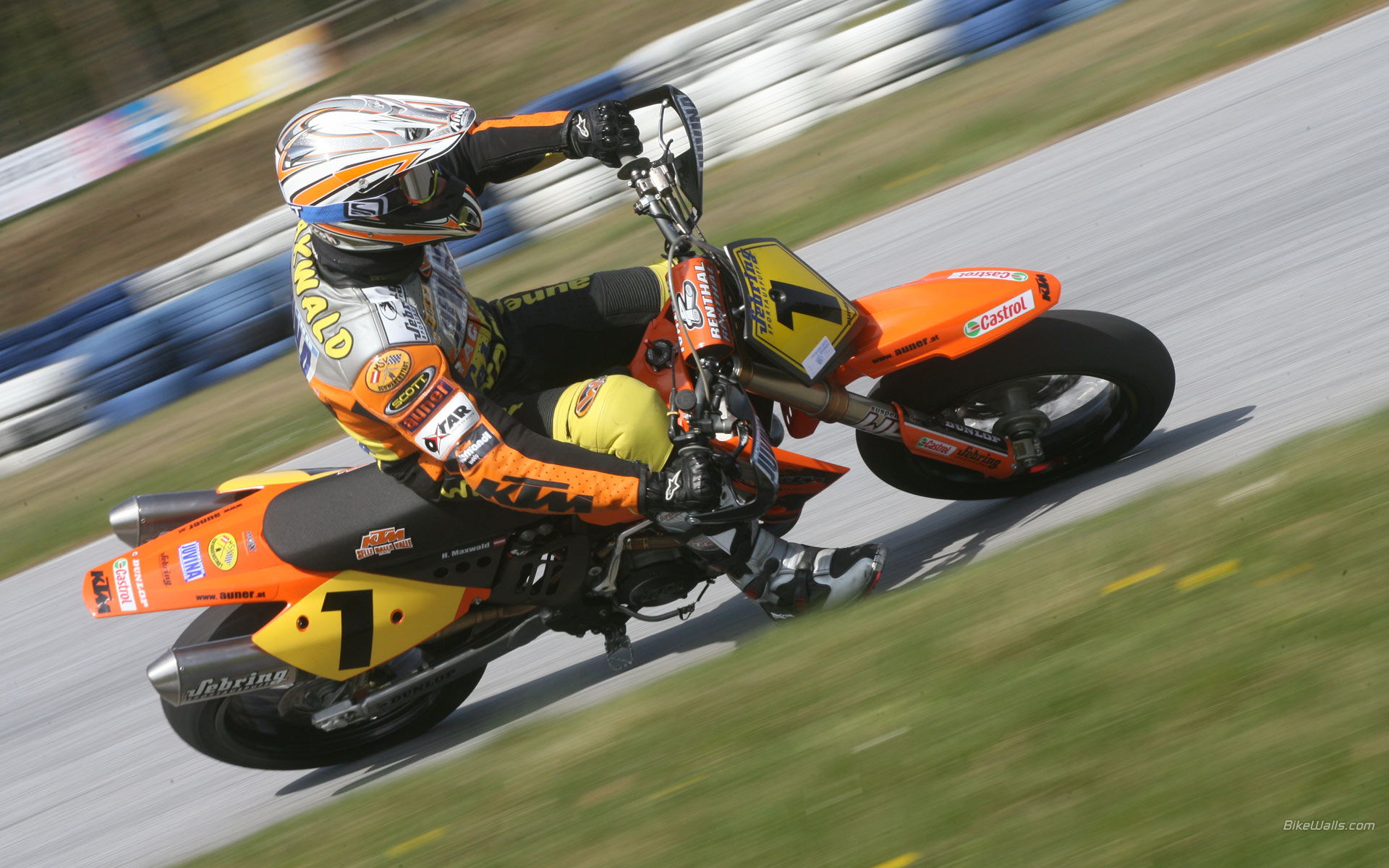 KTM_Team_Shooting_Supermoto_Austria_2007_Hannes_Maxwald_02.jpg