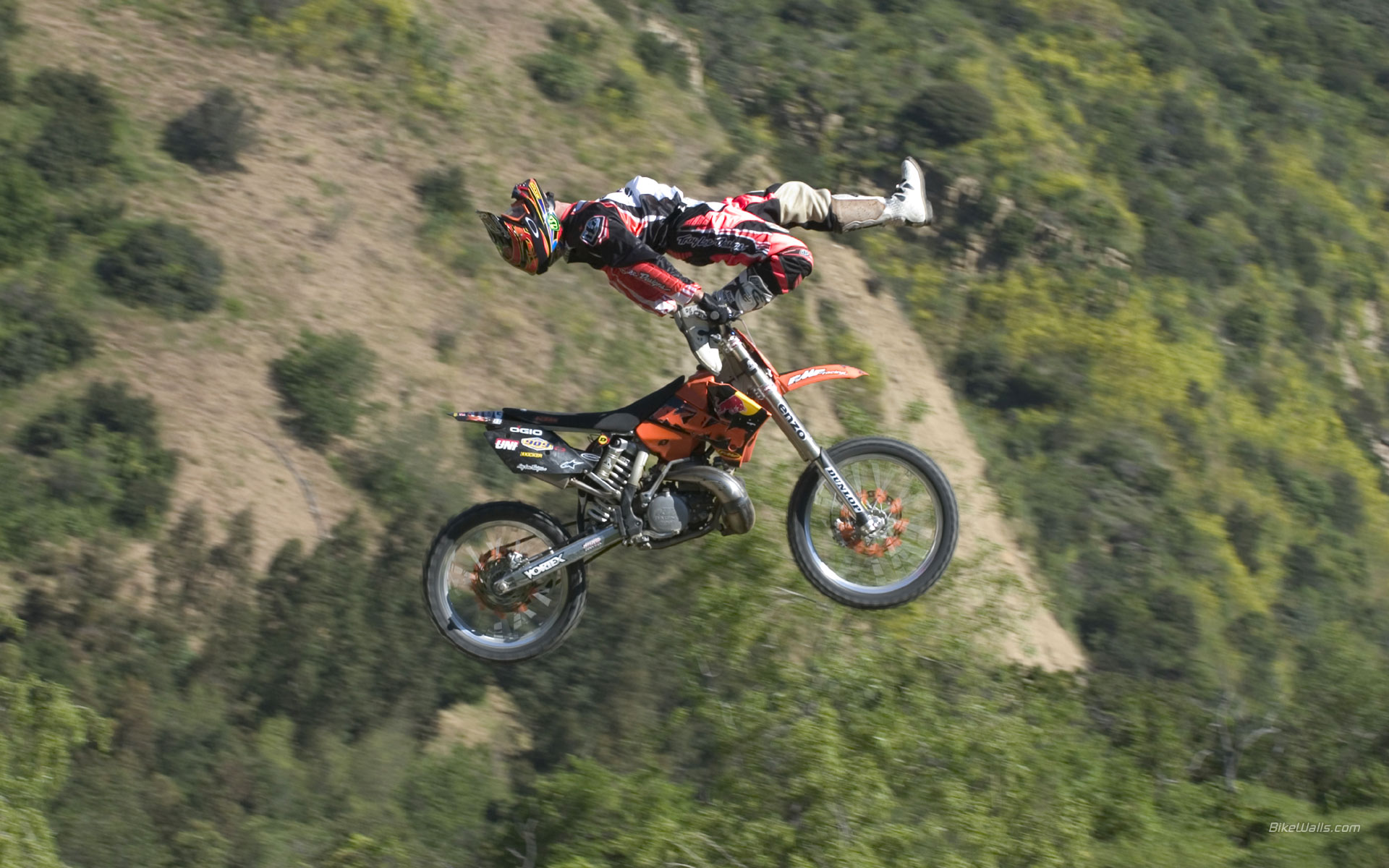 KTM_125_SX_2006_03.jpg