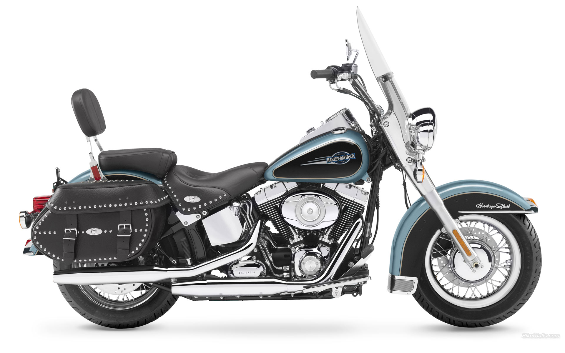 Harley-Davidson_FLSTC_Heritage_Softail_Cl_2007_00.jpg