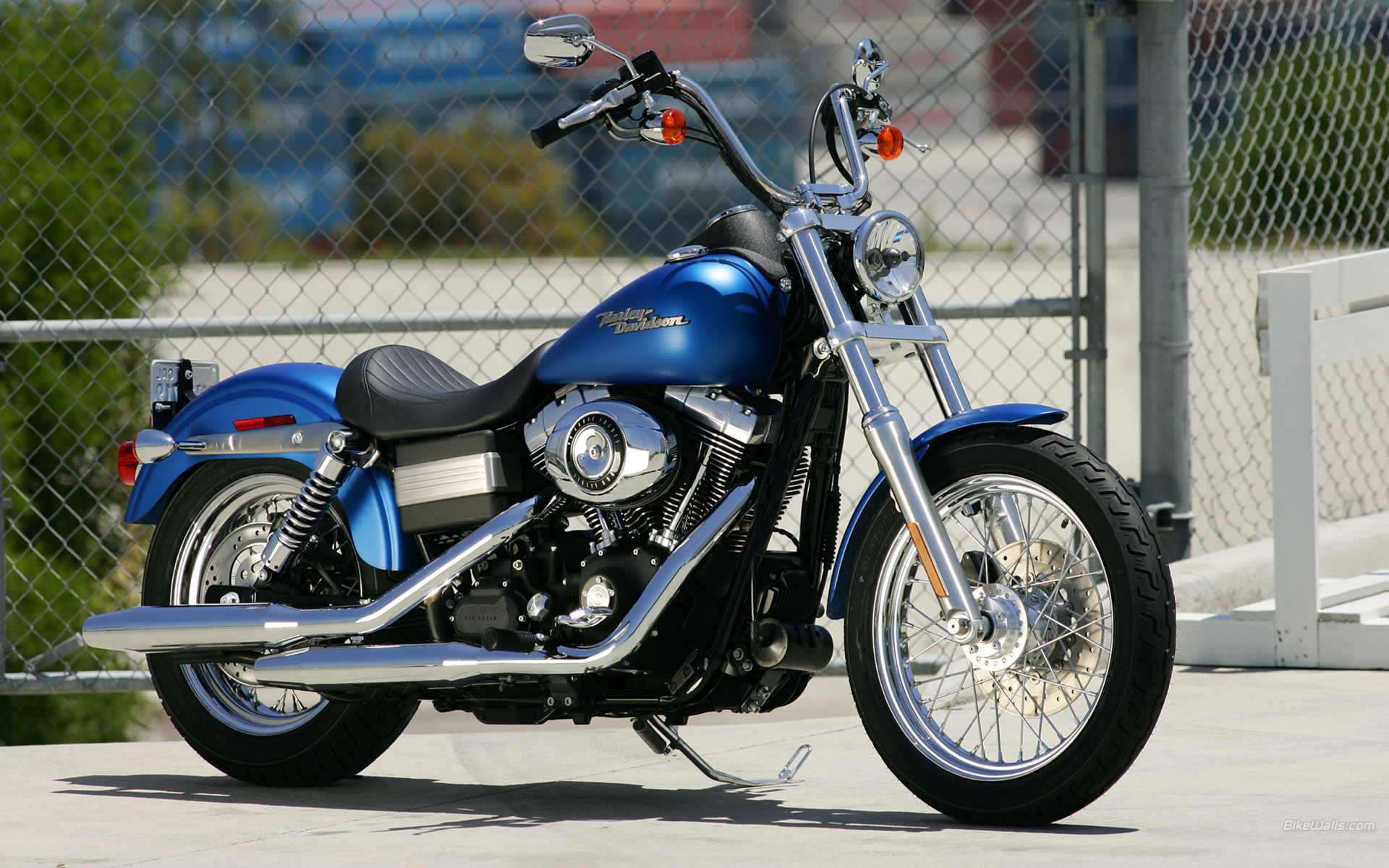 Harley-Davidson_Dyna_FXDB_2007_07.jpg