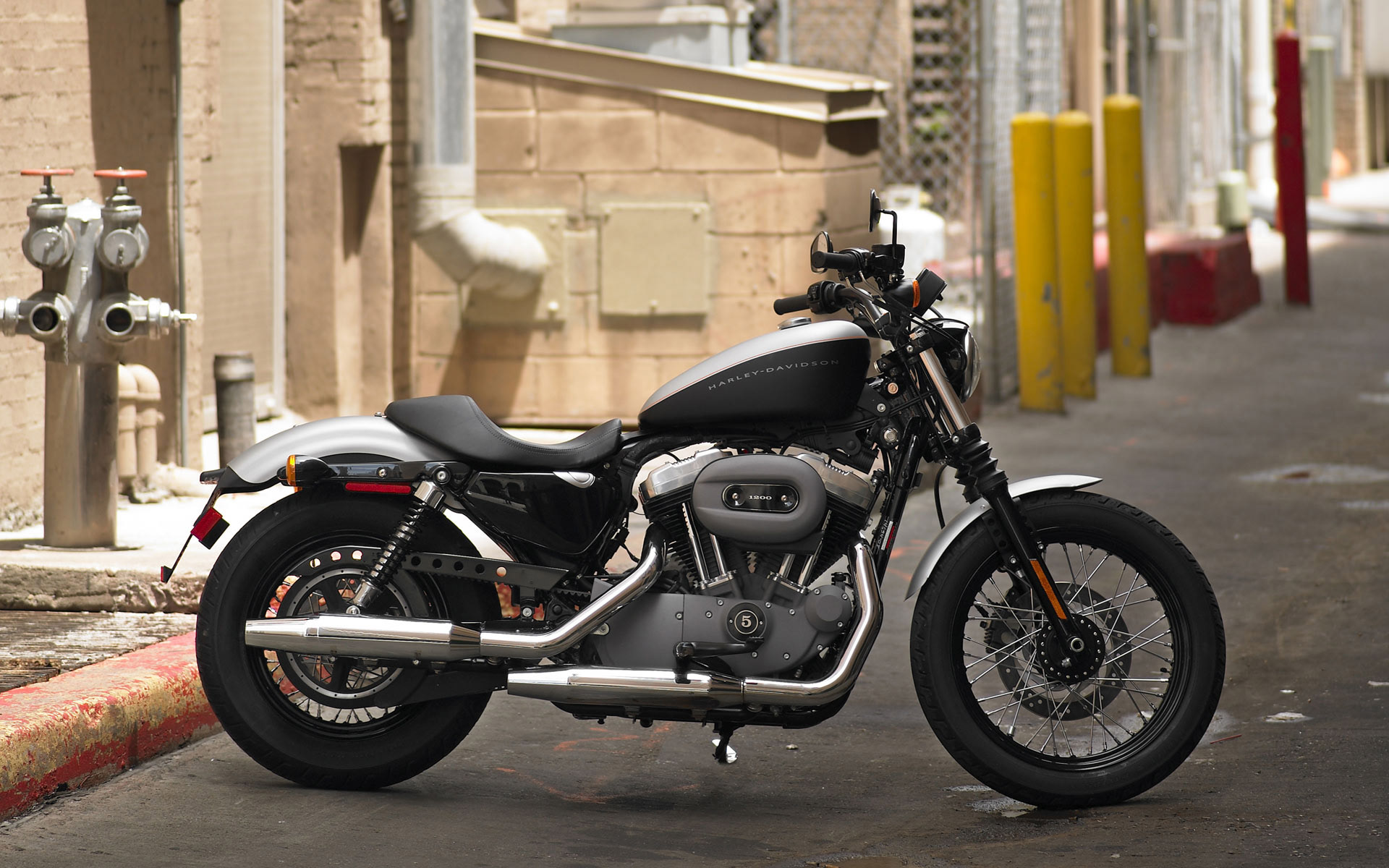Harley-Davidson-Motorcycle-_-2.jpg