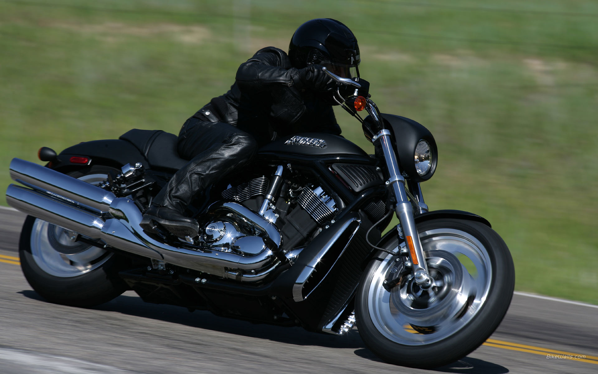 Harley-Davidson_VRSC_2006_05.jpg