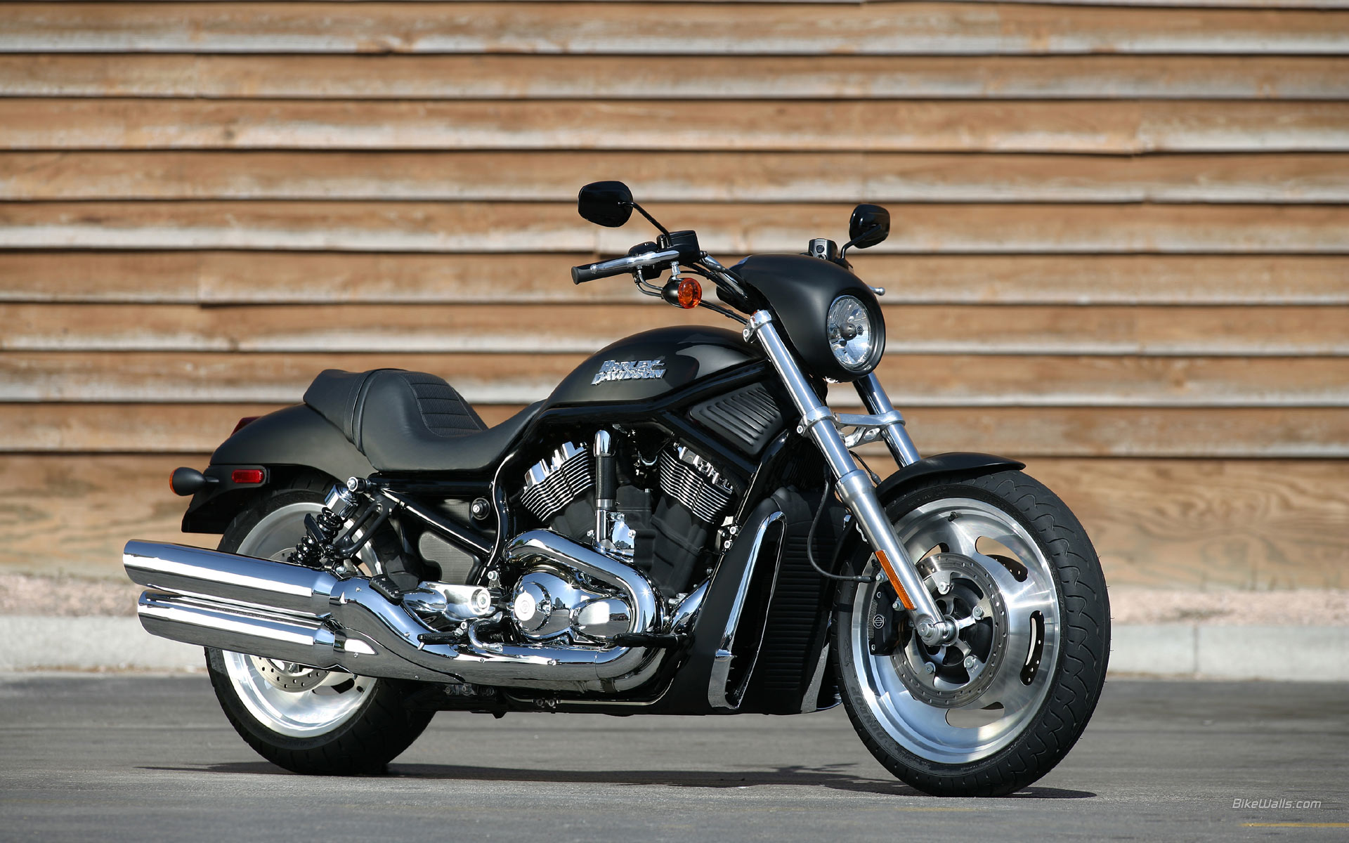 Harley-Davidson_VRSC_2006_17.jpg