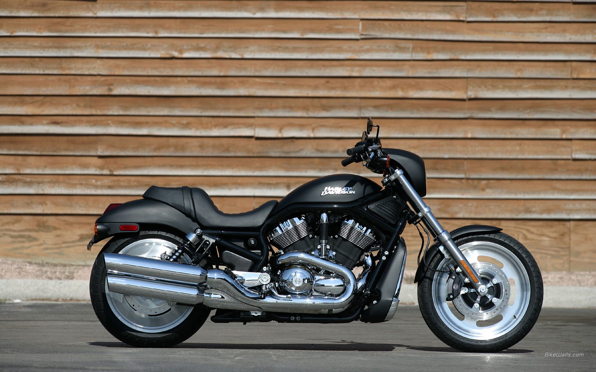 Harley-Davidson_VRSC_2006_18.jpg