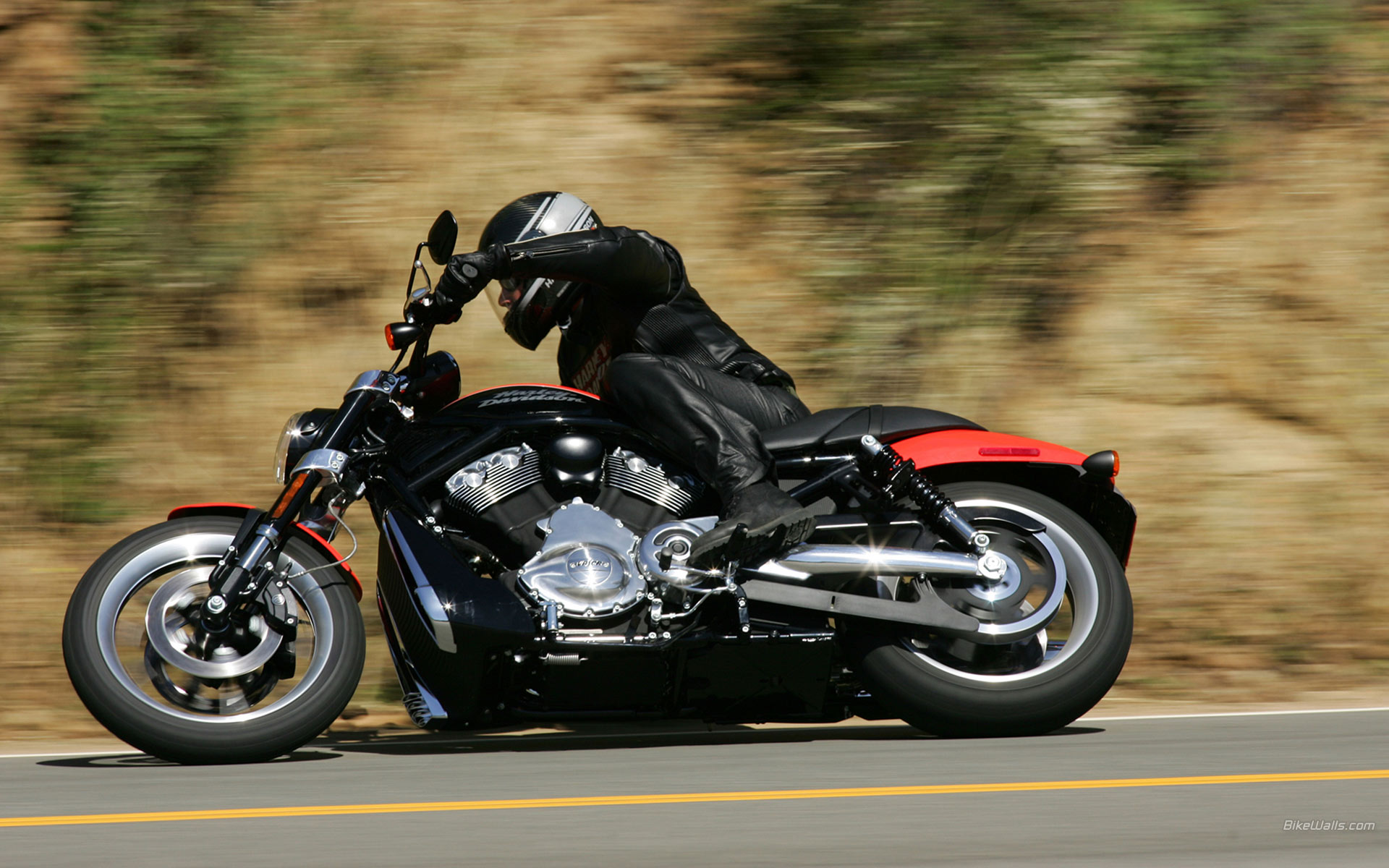 Harley-Davidson_VRSCR_2007_01.jpg