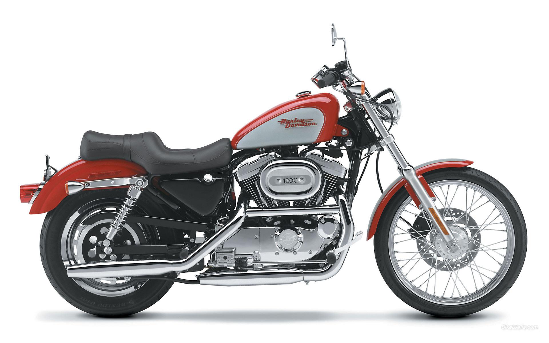Harley-Davidson_XL_1200_CSportster_1200_Custom_2002_01.jpg