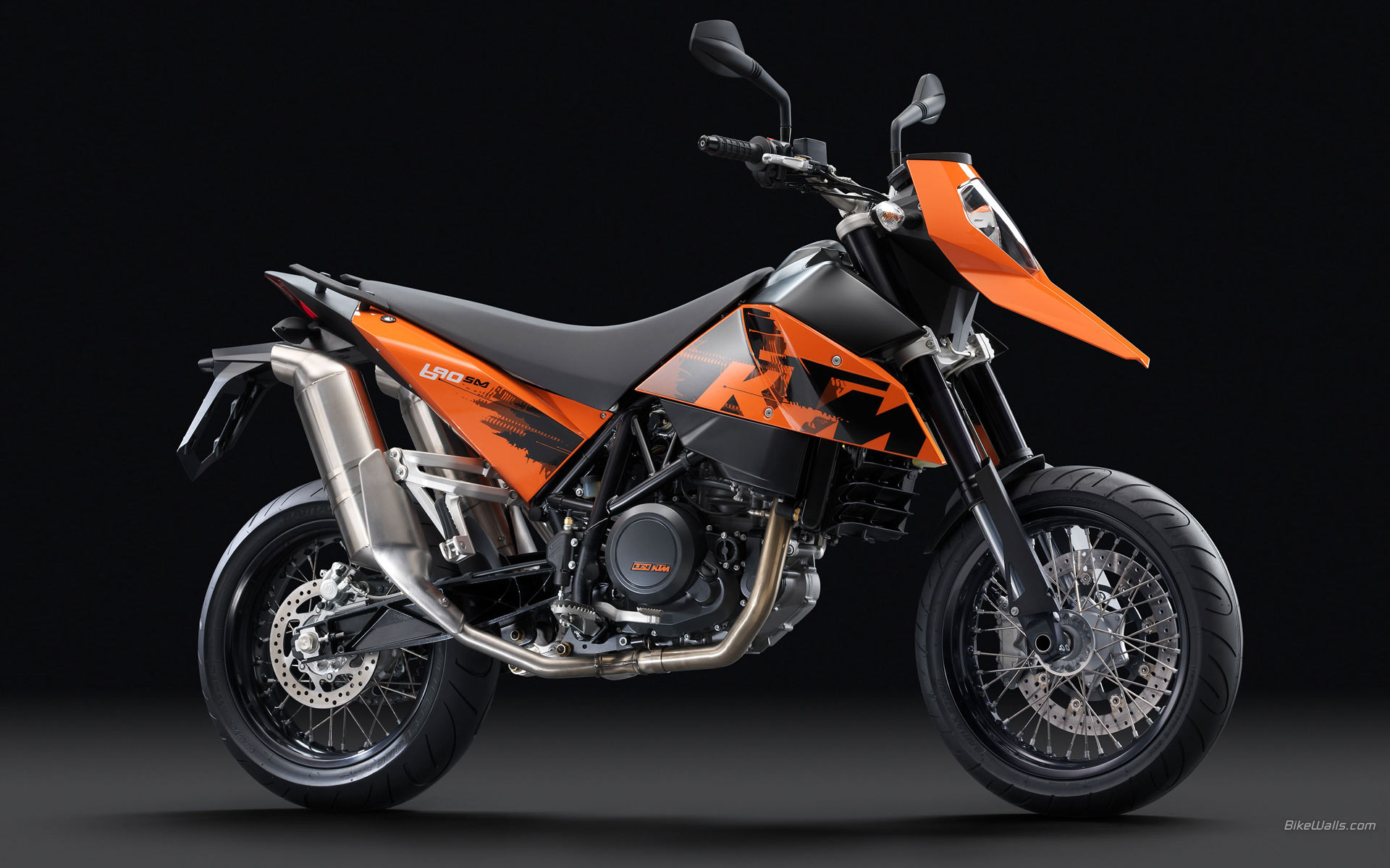 KTM_690_Supermoto_2007_07.jpg