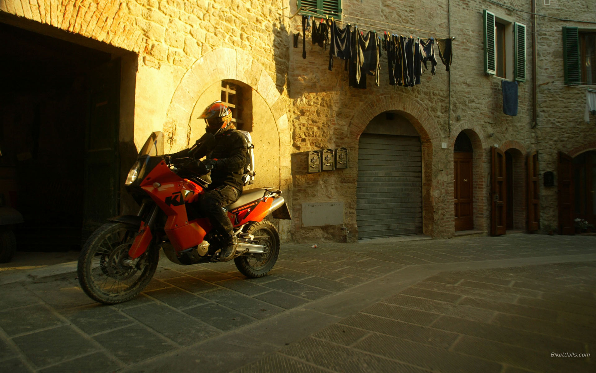 KTM_950_Adventure_S_2003_14.jpg