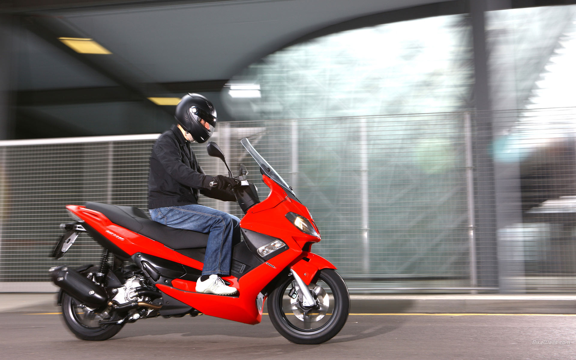 Gilera_Nexus_300_2008_08.jpg