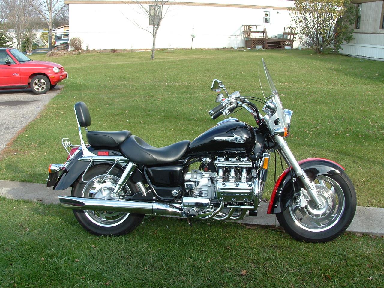 Honda-Valkyrie_mp22_pic_37874.jpg