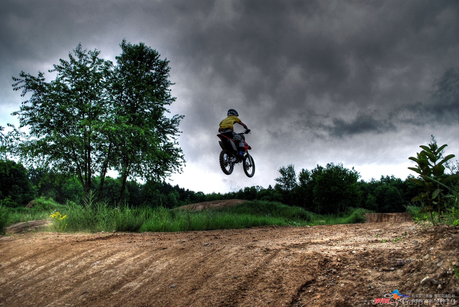 Dirt_Bike_Motocross_Jump_1_by_Jerrari.jpg