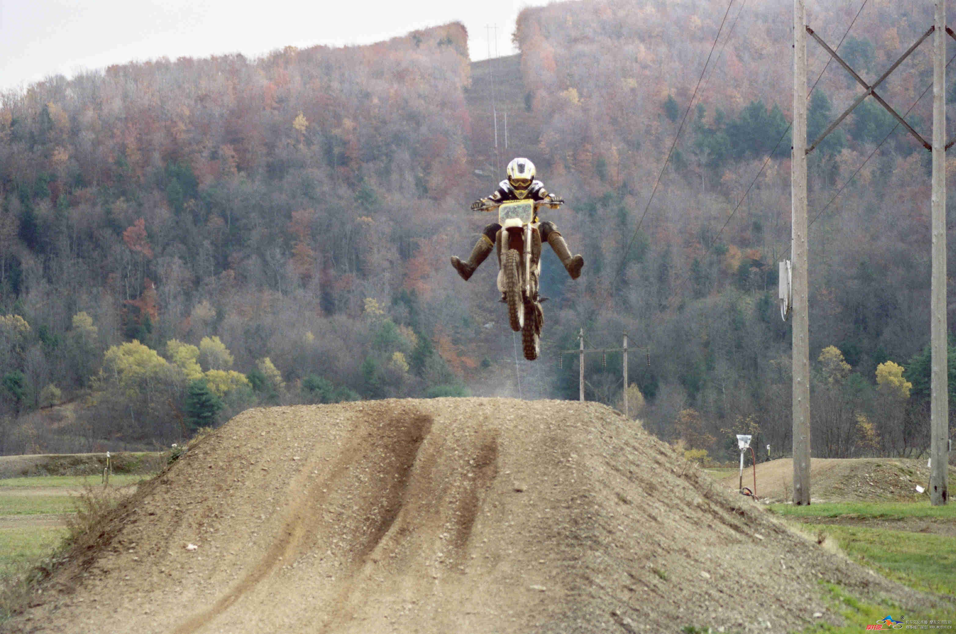 motocross-pic-bub-jump-2005.jpg