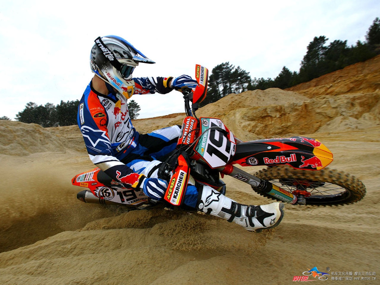 Motorcycle-Racing-Motocross-012.jpg