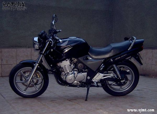 CB500   1.jpg