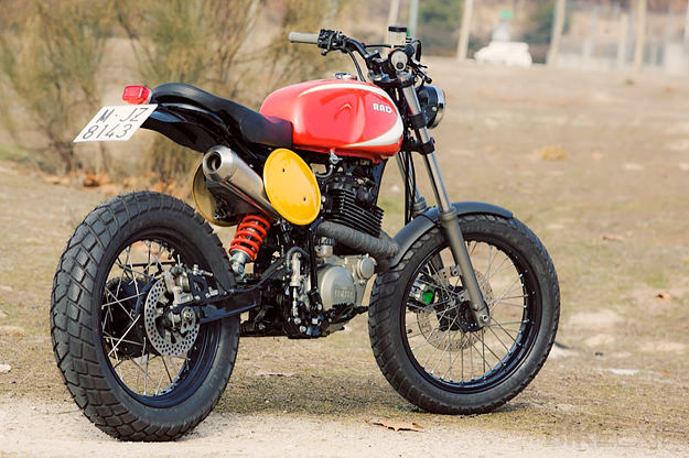 yamaha-xt600.jpg