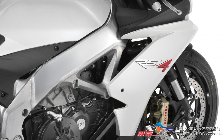 Aprilia  RSV4 1000 4.jpg