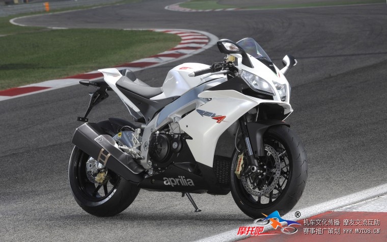 Aprilia  RSV4 1000 22.jpg