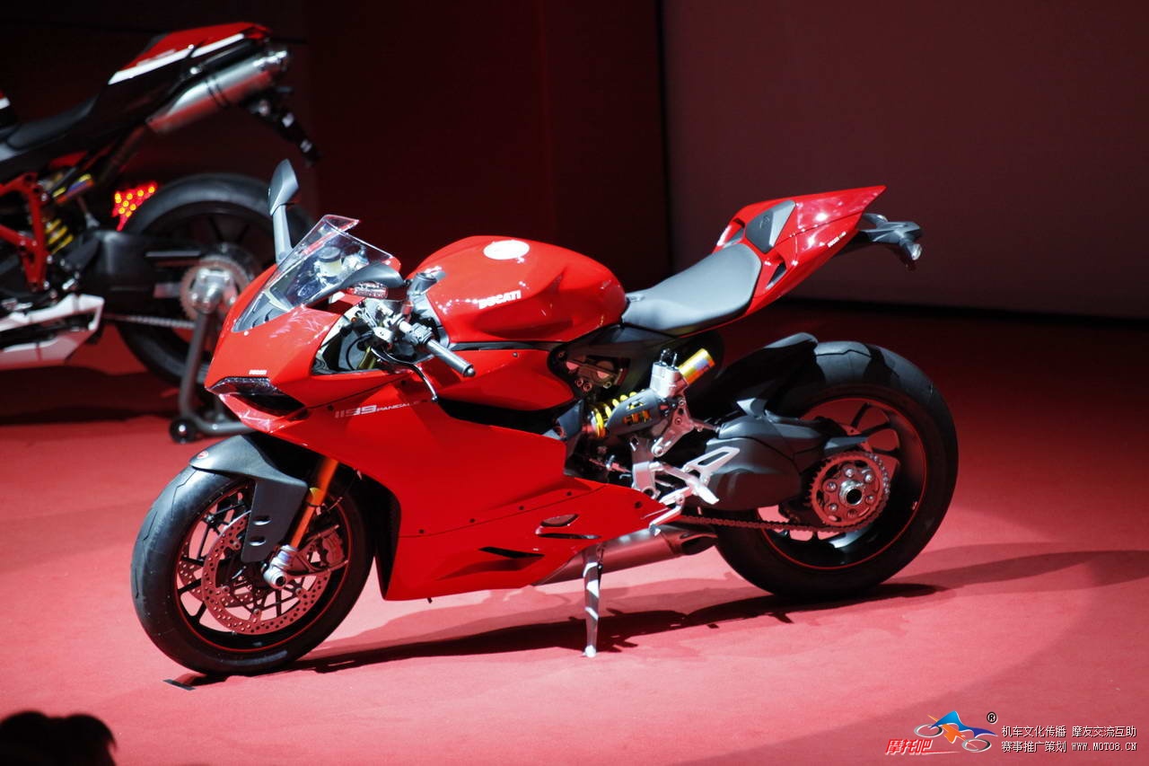 Ducati 1199 Panigale S 16.jpg