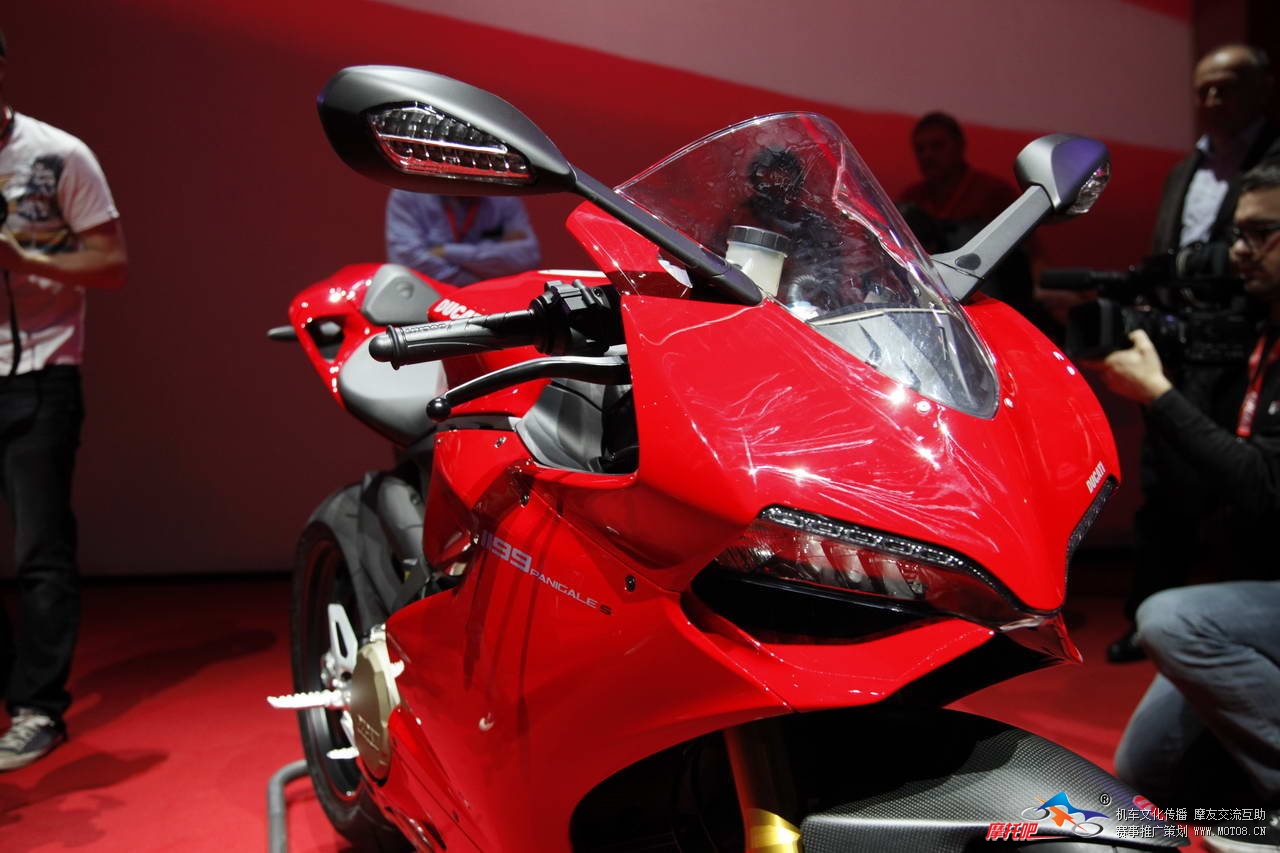 Ducati 1199 Panigale S 24.jpg