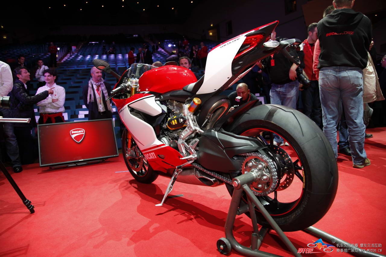 Ducati 1199 Panigale S 33.jpg