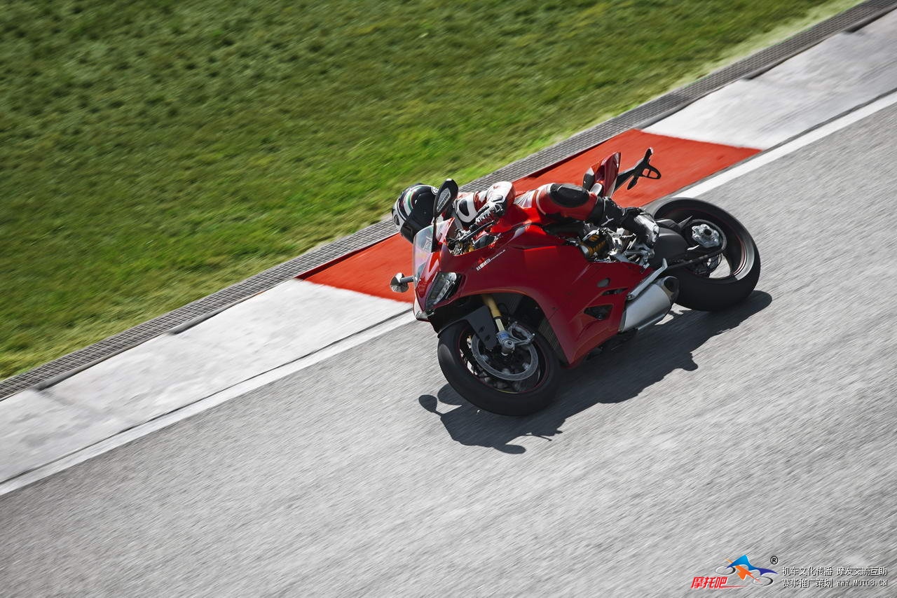 Ducati 1199 Panigale S 44.jpg