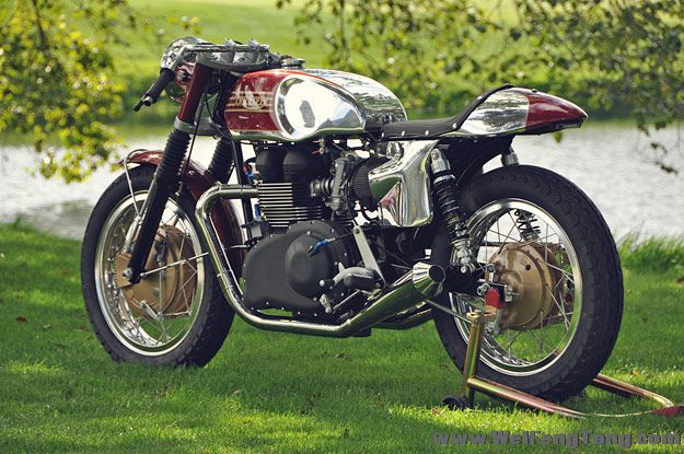 triumph-bonneville-streetmaster.jpg