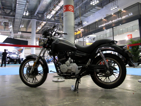 2012重庆摩托车展0204.JPG