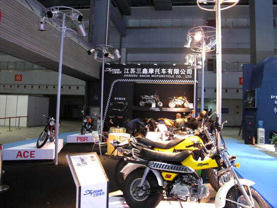 2012重庆摩托车展0236.JPG