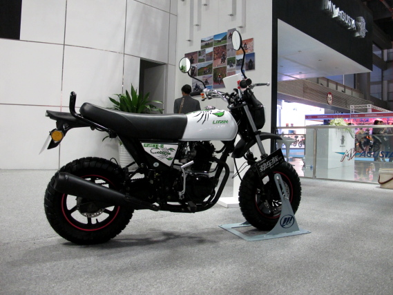 2012重庆摩托车展0297.JPG