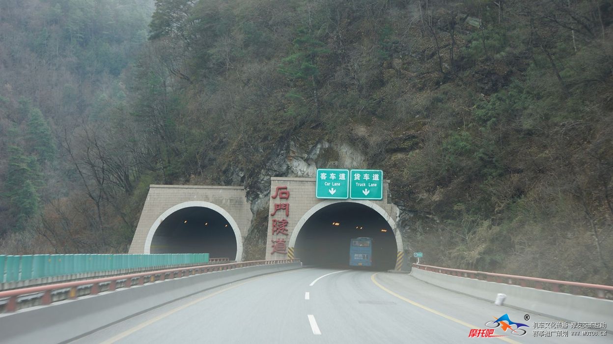 神奇的隧道