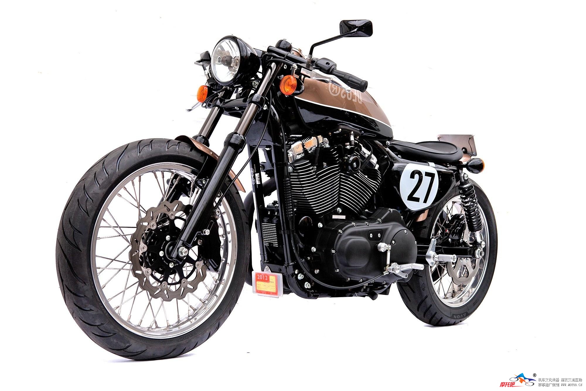 Deus-Ex-Machina-Harley-Motorcycle-Cafe-Racer.jpg