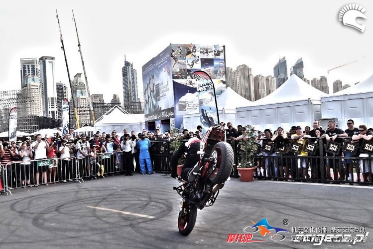 Stoppie_on_stunt_show_skydive_dubai.jpg