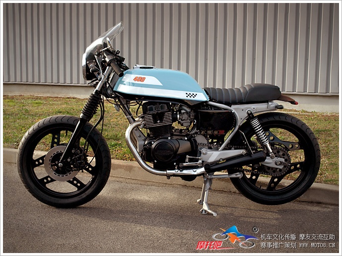 19_01_2013_honda_cb_400_cafe_racer_01.jpg