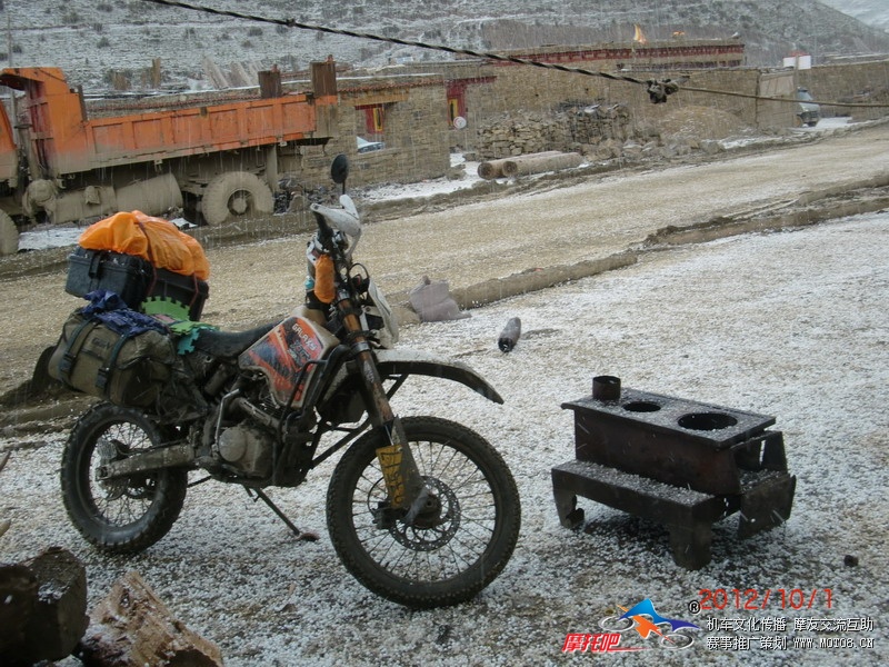 川藏线318途中，突降冰雹