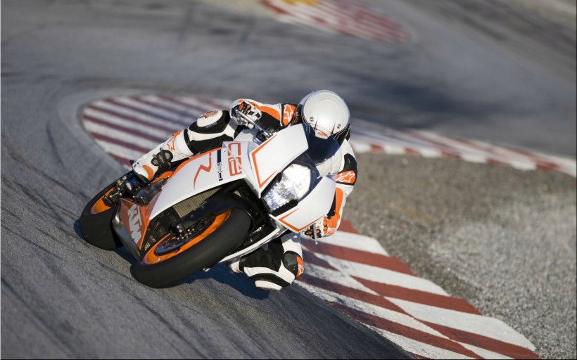 ktm_rc8r.jpg