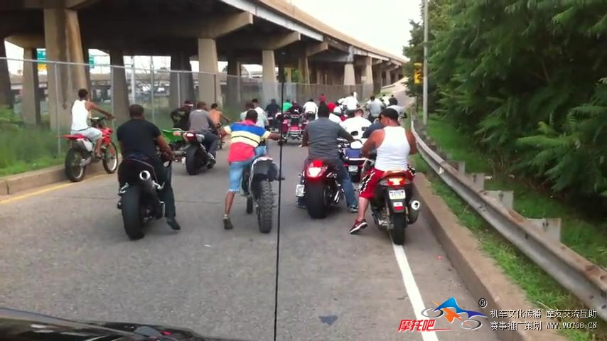 Philly_vs__Baltimore_in_wheelie_contest_201372201725.jpg