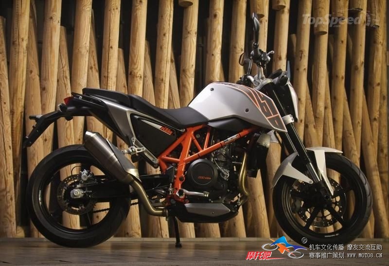 ktm-690-duke-40_800x0w.jpg