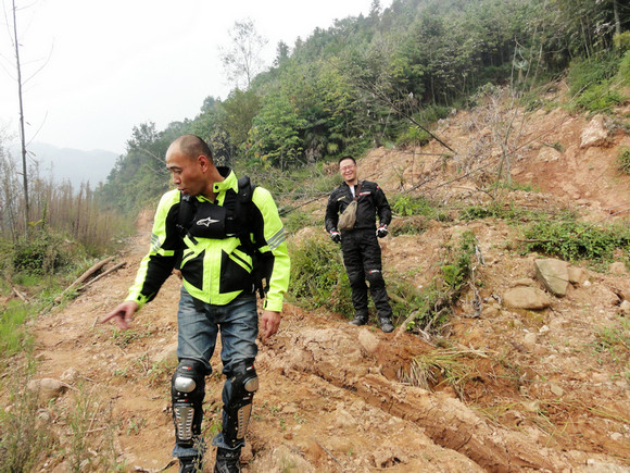 川越、青城山赵公林道 (24).jpg