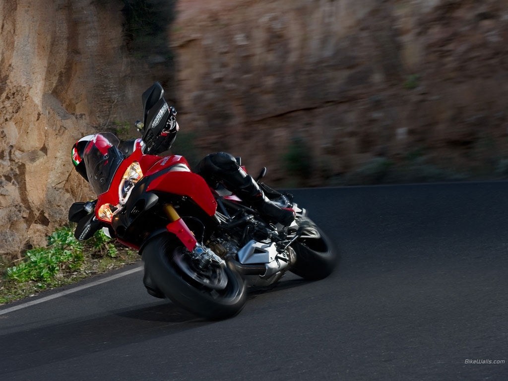 Ducati_Multistrada1200S_2010_33_1024x768.jpg