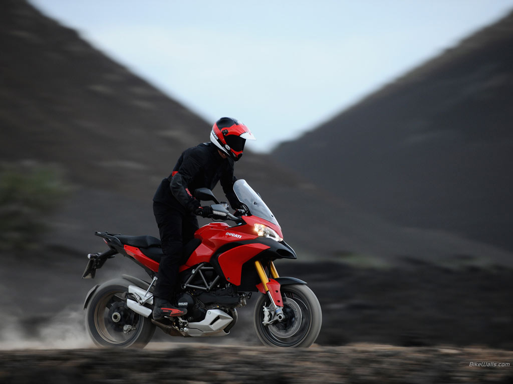 Ducati_Multistrada1200S_2010_31_1024x768.jpg