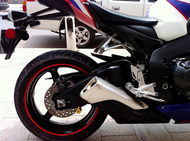 CBR1000  002.jpg